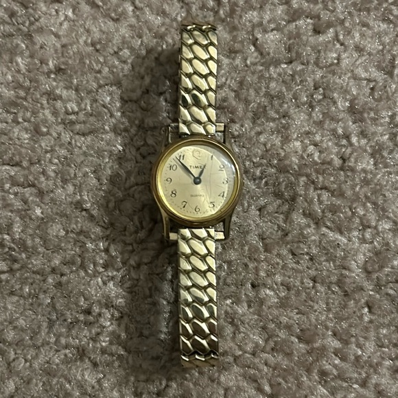 Timex womens vintage dainty gold tone bracelet watch one size measurements shown - Picture 1 of 7